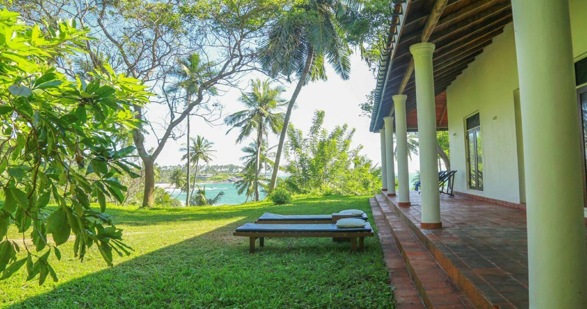 Bluewind Resort Tangalle Exterior photo